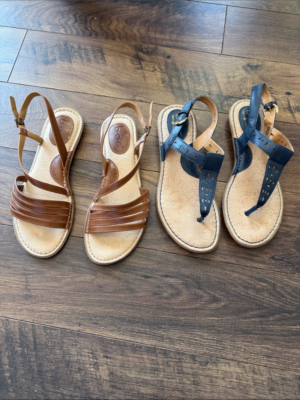 B.O.C by Born Women's Brown and Navy Leather-Strap Sandals Set size 8